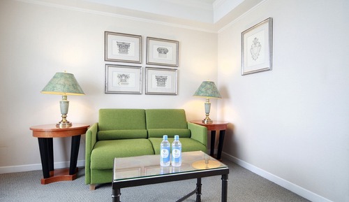 [Non-Smoking] Deluxe Twin Room (For 2 People)