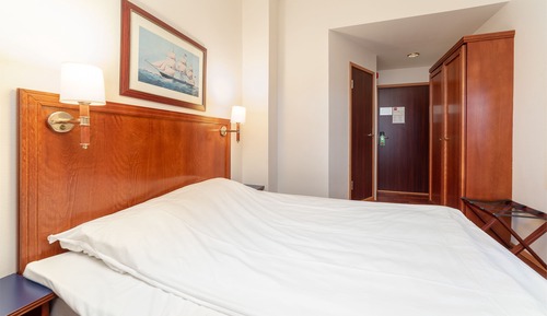 Standard Room, 1 Queen Bed, Non Smoking