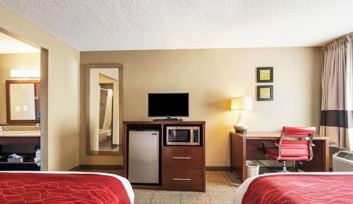 Standard Room, 2 Queen Beds, Non Smoking