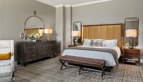 Suite, 1 King Bed, Corner