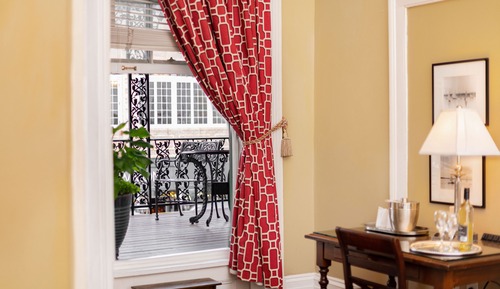 Room, 1 King Bed, Balcony (Broughton)