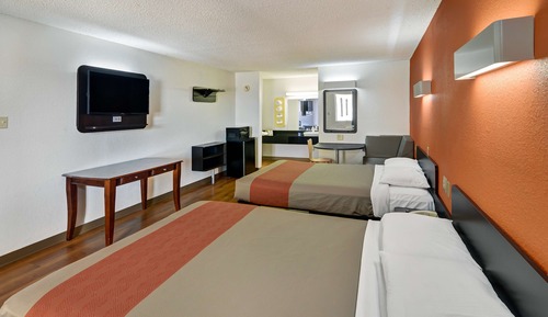 Deluxe Room, 2 Queen Beds, Accessible, Non Smoking