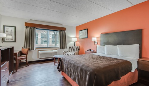 Suite, 1 King Bed, Non Smoking