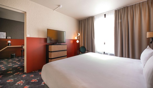 Suite, 1 Queen Bed, Non Smoking