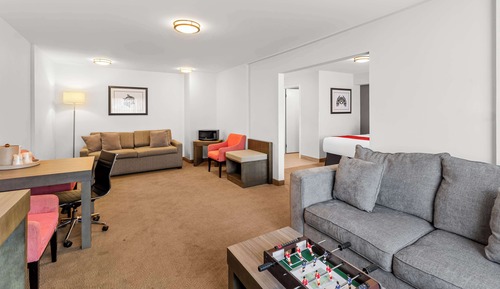 Family Room, 2 Queen Beds, Non Smoking
