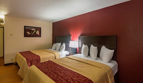 Deluxe Room, 2 Queen Beds, Non Smoking