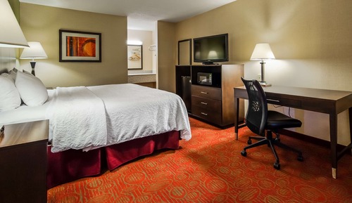 Standard Room, 1 Queen Bed, Smoking, Refrigerator & Microwave