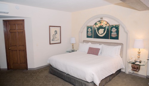 Master Suite King