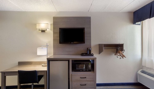 Room, 2 Queen Beds, Accessible, Non Smoking