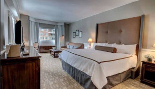 Deluxe Room, 1 King Bed