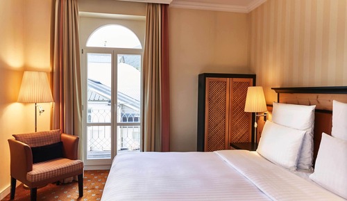 Deluxe Suite, 1 Double Bed, Mountain View