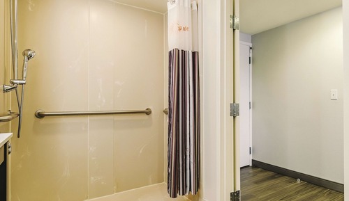 Room, 1 Queen Bed, Accessible, Non Smoking (Mobility/Hearing Impaired Accessible)