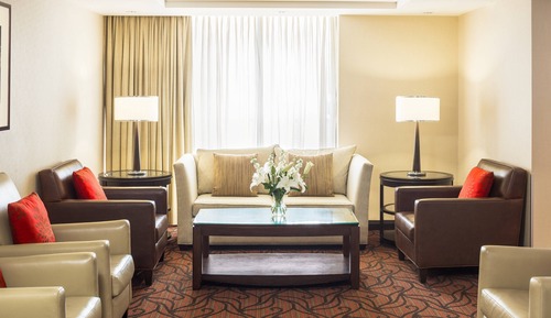 Club Room, 1 King Bed, Non Smoking, City View