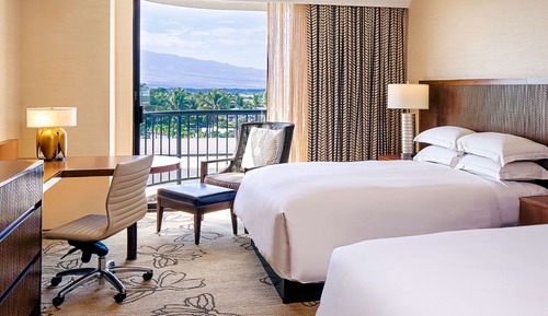 Makai Room, 2 Queen Beds, Resort View (Accessible Tub, Hearing)