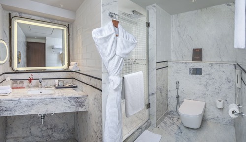 Deluxe Room, 1 Queen Bed, City View (Club Double)