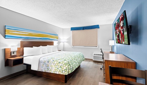 Suite, 1 King Bed, Non Smoking