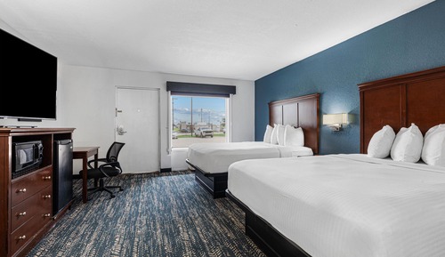 Standard Room, 2 Queen Beds, Non Smoking, Refrigerator & Microwave