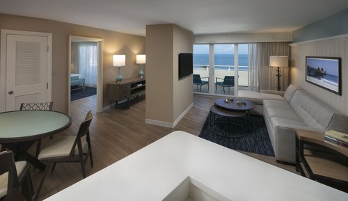 One Bedroom Tower Gulf View King