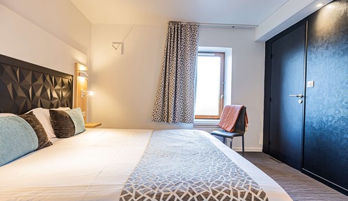 Comfort Room, 1 Double Bed, River View (Twin bed on request)