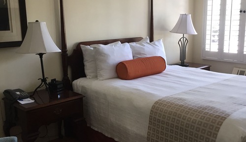 Standard Room, 1 Queen Bed