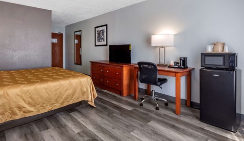 Standard Room, 1 King Bed, Non Smoking