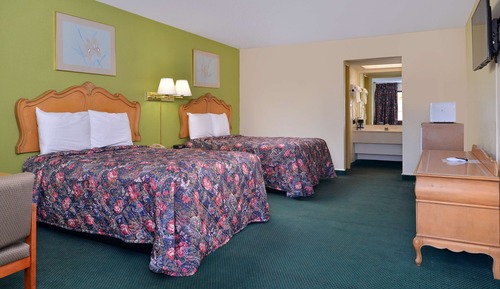 Room, 2 Queen Beds, Smoking