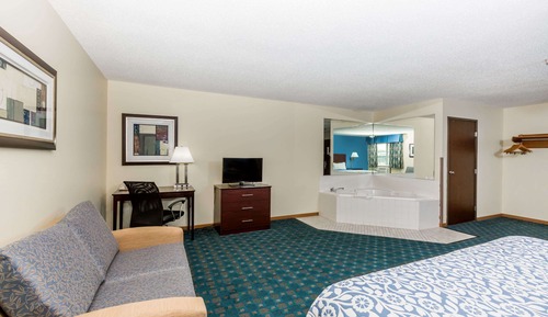 Studio Suite, 1 King Bed, Non Smoking