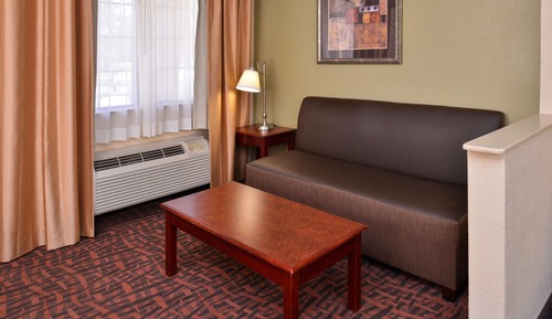 Standard Room, 1 King Bed, Non Smoking, Refrigerator & Microwave