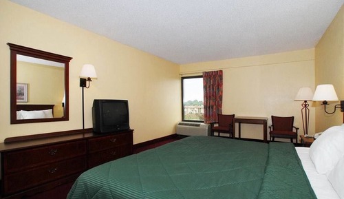 Standard Room, 1 King Bed, Non Smoking