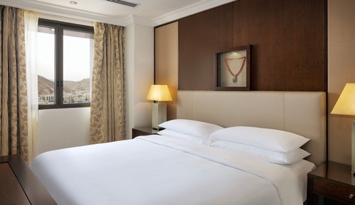 Junior Suite, 1 King Bed