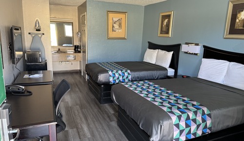 Standard 2 Double Beds Non-Smoking