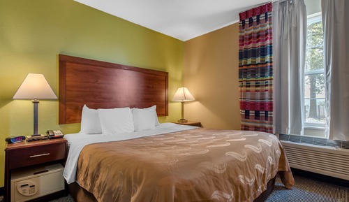 Standard Room, 1 King Bed, Non Smoking