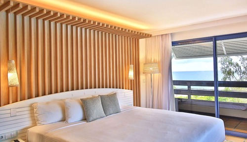 Junior Suite, 1 King Bed, Ocean View (Superior)