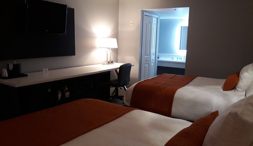 Standard Room, 2 Queen Beds, Pet Friendly, Non Smoking