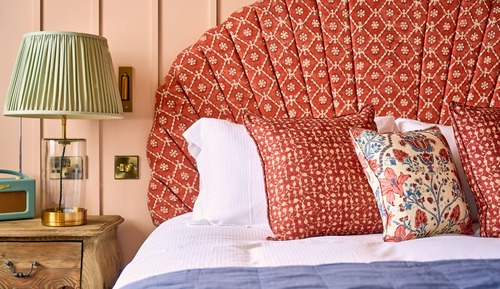 REALLY FANCY ROOM