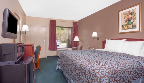 Standard Room, 1 King Bed