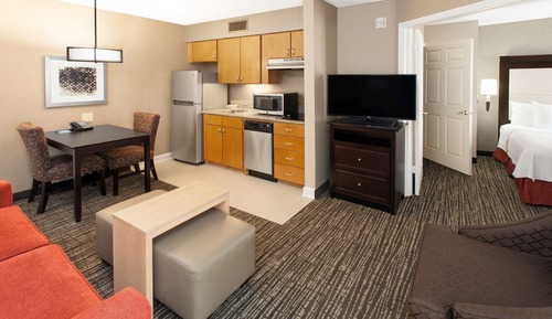 One King Bed, Hearing Acc Suite, Non Smoking