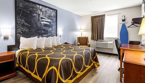 Standard Room, 1 King Bed