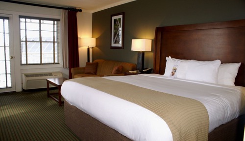 Room, 1 King Bed, Non Smoking, Balcony