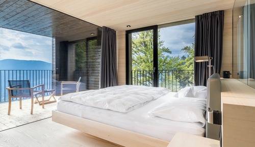 GUEST Suite #106