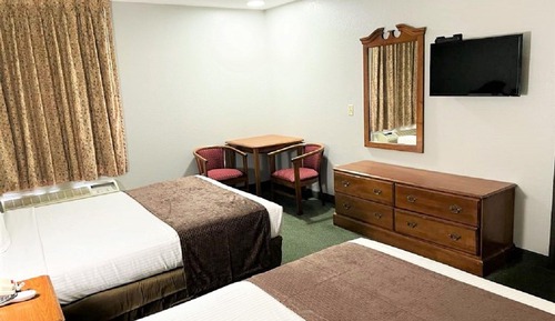 Room, 2 Queen Beds, Non Smoking