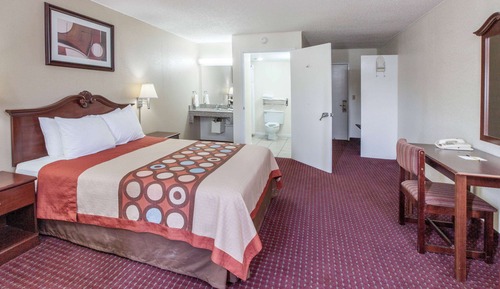 Room, 1 Queen Bed, Accessible, Non Smoking (Mobility)