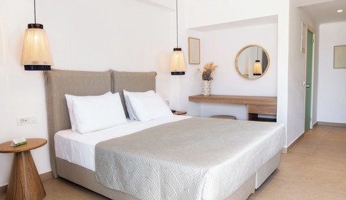 Deluxe Beachfront Bungalow