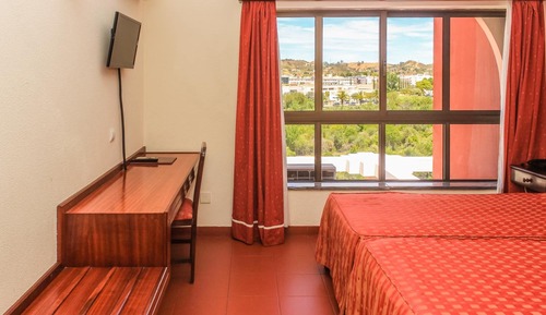 Double or Twin Room (Castle View)