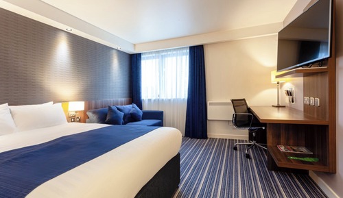 Standard Room (with Free Hot Breakfast)