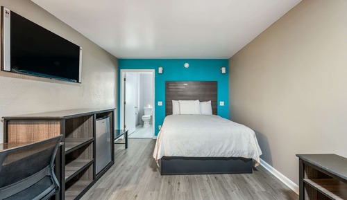 Room, 1 Queen Bed, Non Smoking