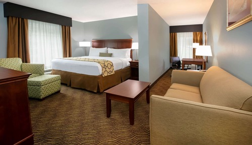 Suite, 1 King Bed, Non Smoking