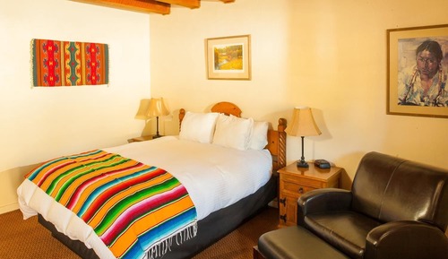 Standard Room, 1 Queen Bed, Non Smoking