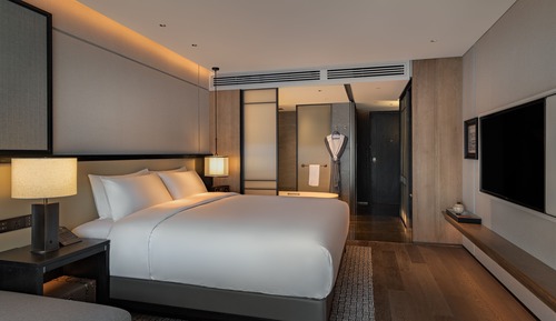 Empark City View King Room