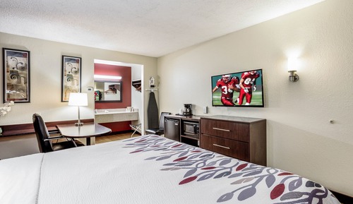 Superior Room, 1 King Bed (Smoke Free)
